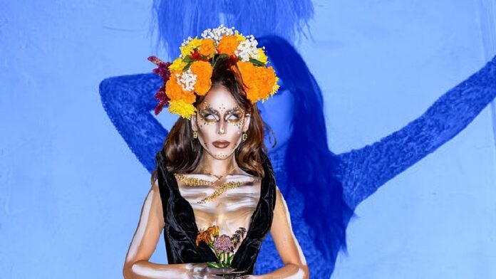 Danna Paola sorprende con increíble disfraz de catrina para celebrar el Día de Muertos