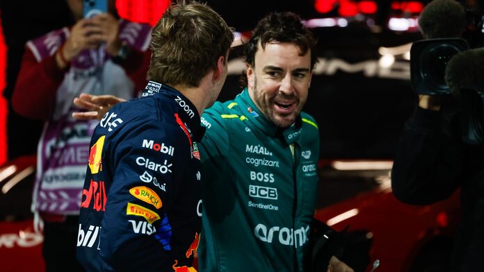 La emotiva felicitación de Fernando Alonso a Max Verstappen por su título en Las Vegas