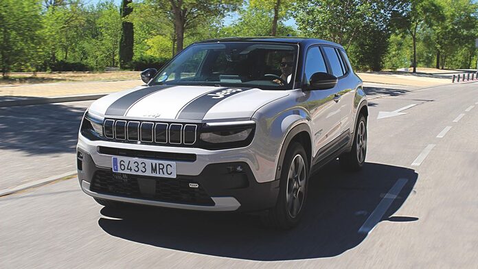 Prueba del Jeep Avenger: un SUV híbrido que va por su propio camino