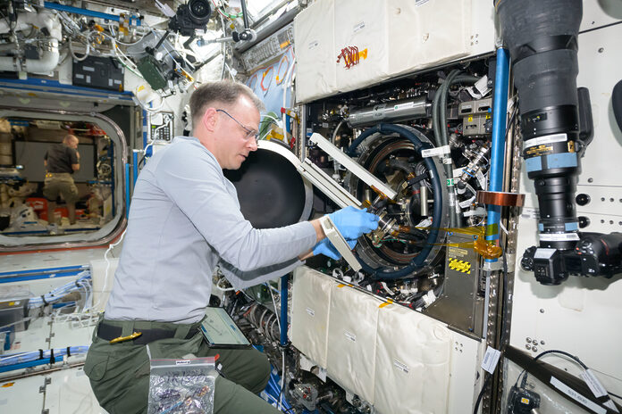 La NASA trae espacio al aula de Nueva Jersey con preguntas y respuestas de astronautas