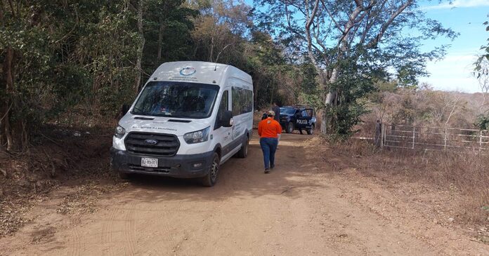 Rastreadoras “Por las voces sin justicia” localizan cabello de mujer en una brecha al norte de Mazatlán